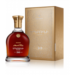 EREBUNI 30 ANS - ARARAT BRANDY 0,7L